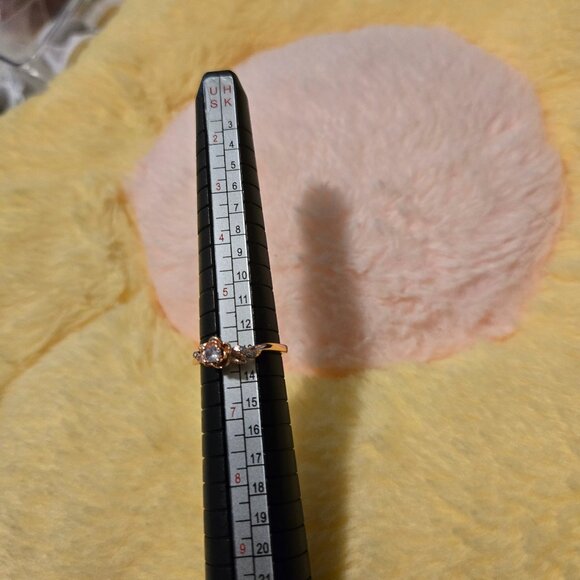 New Rose Golden Plated Delicate Round Cut Zirconia Ring SZ 6 - Picture 2 of 3